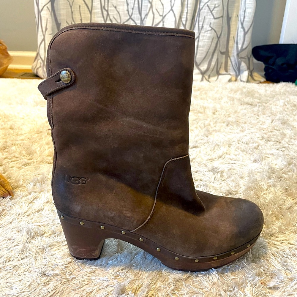 Ugg Boots. Size 9. Lightly Used.